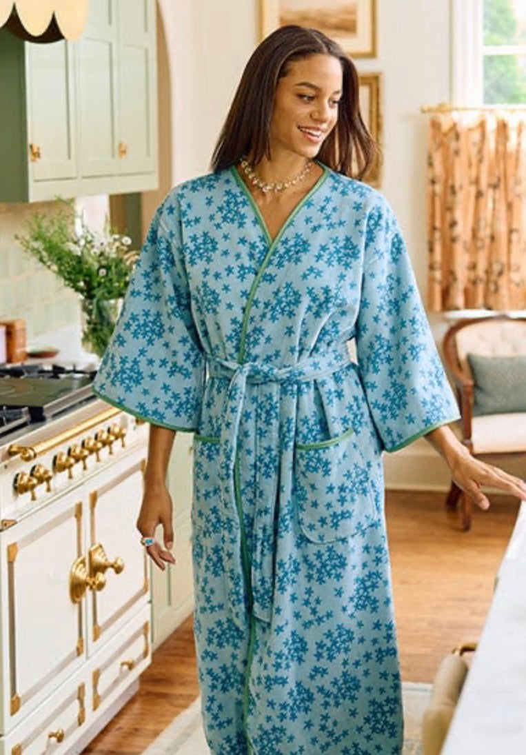 Women’s Bell Sleeve Plush Robe in Blue Petal