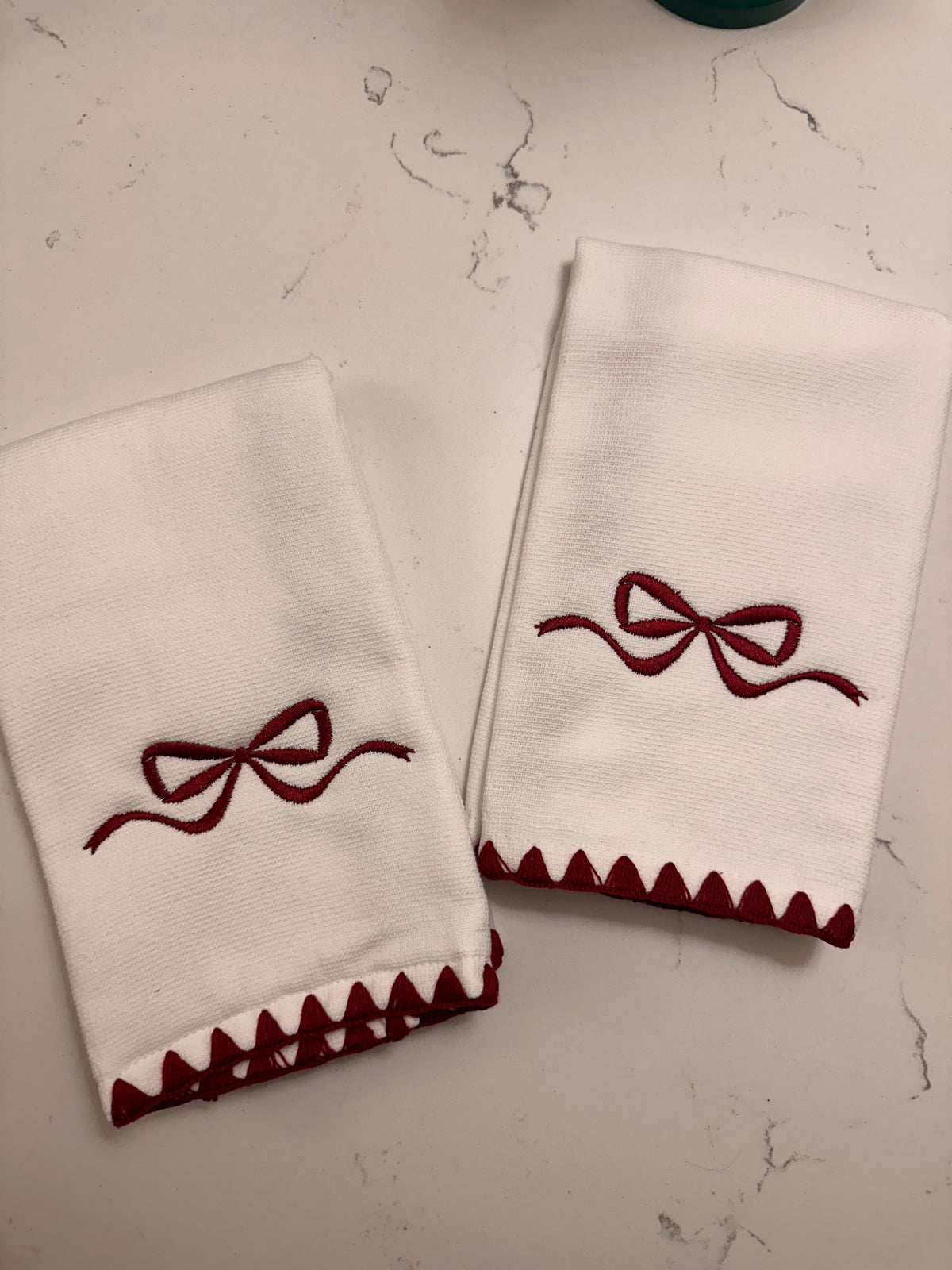 Bow Hand Towel Pair
